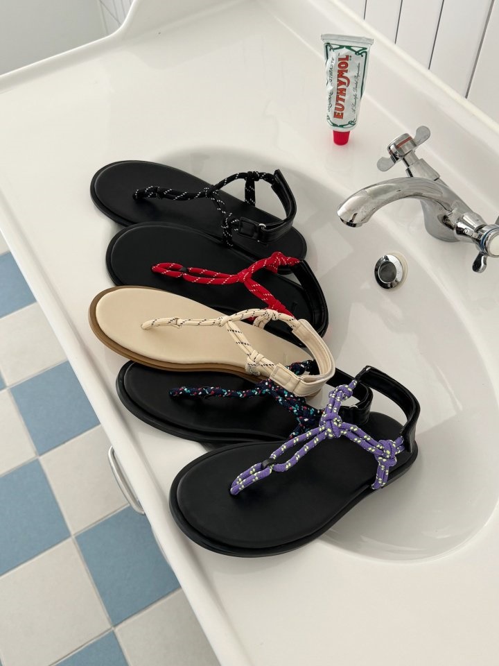 816 Slipper & Sandals