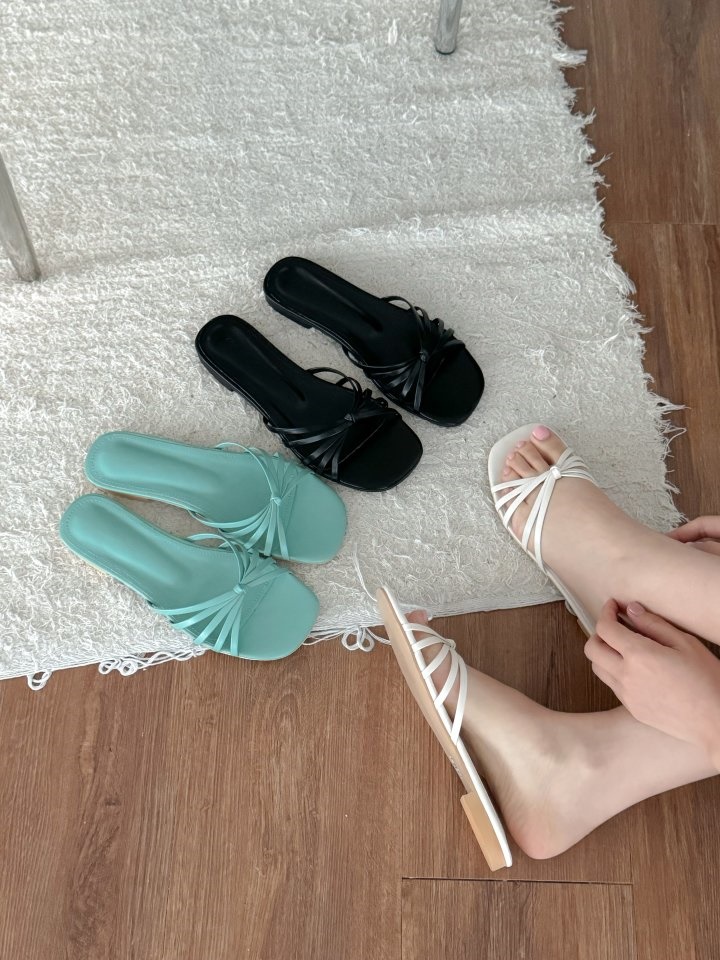 1715 Slipper & Sandals