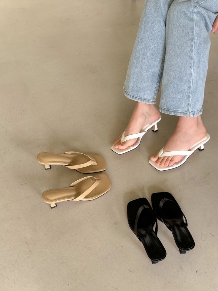 1714 Slipper & Sandals