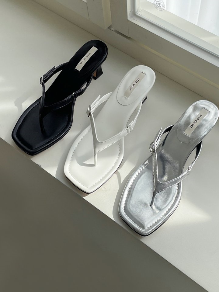 1827 Slipper & Sandals