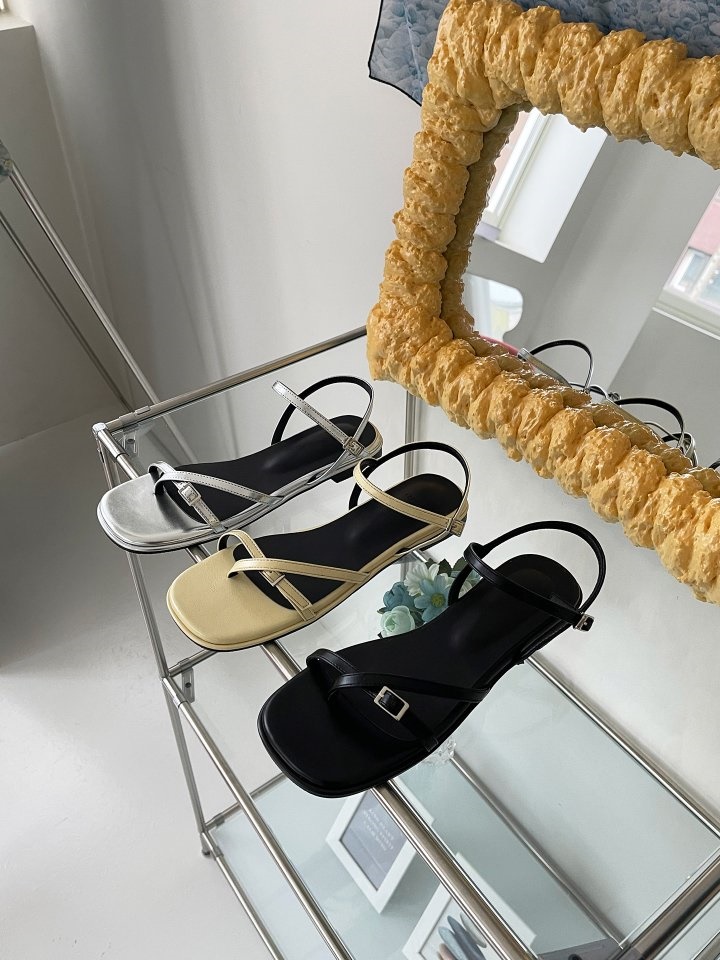 7223 Slipper & Sandals