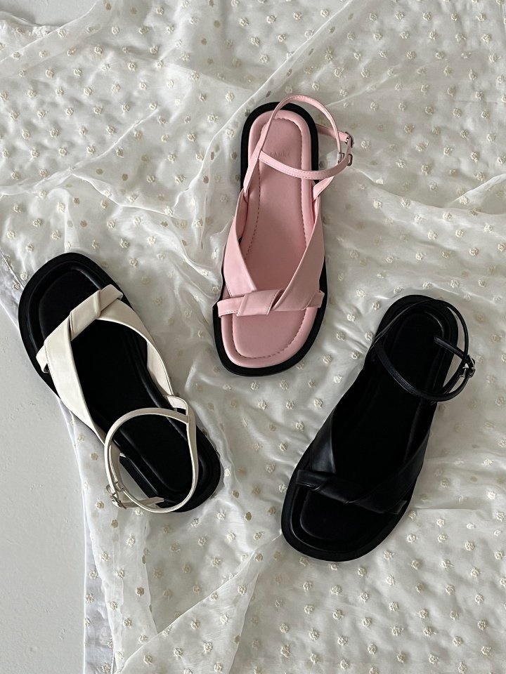 7222 Slipper & Sandals