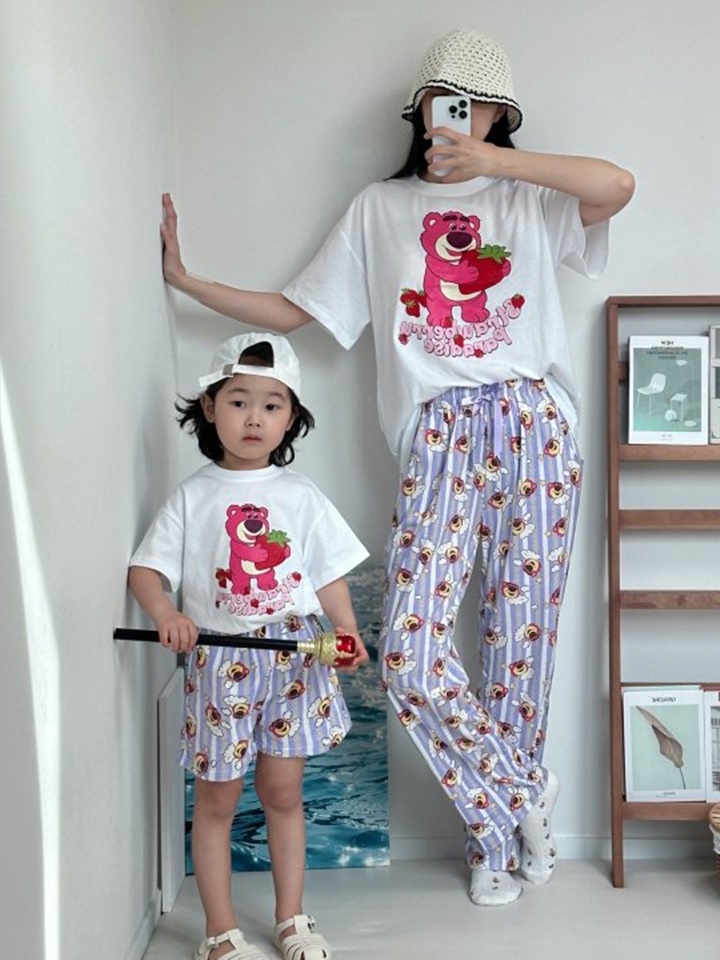 Strawberry L Pajama Top Bottom Set With Mom