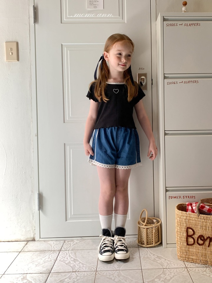 Line Denim Shorts