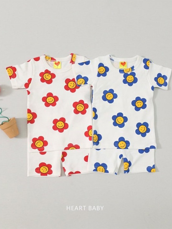 Daisy Short Sleeve Easy Wear