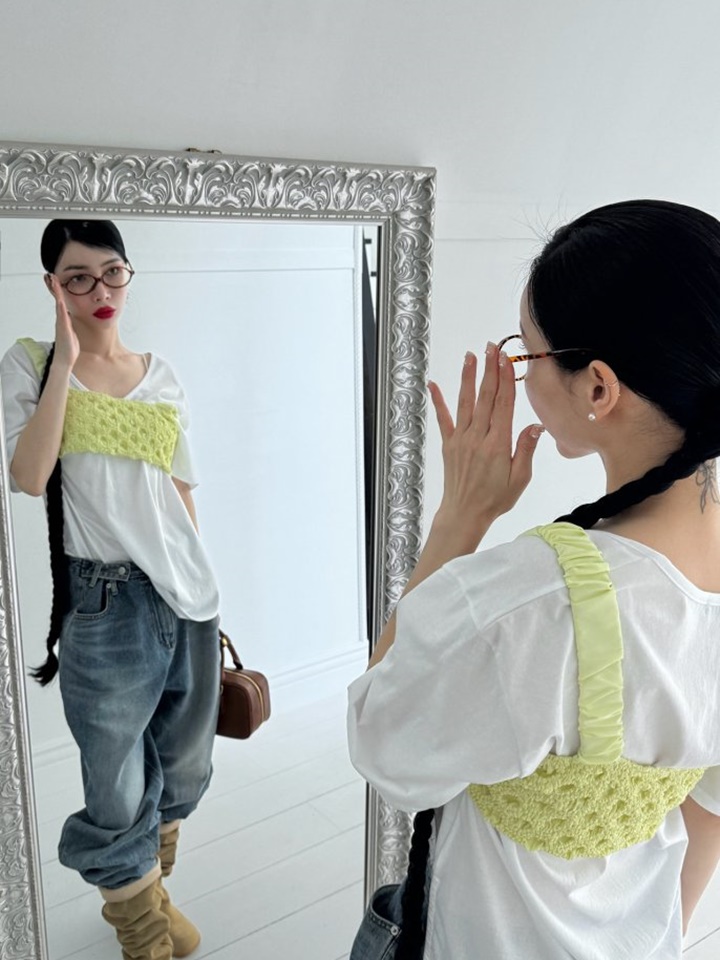 Silket U Neck Tee