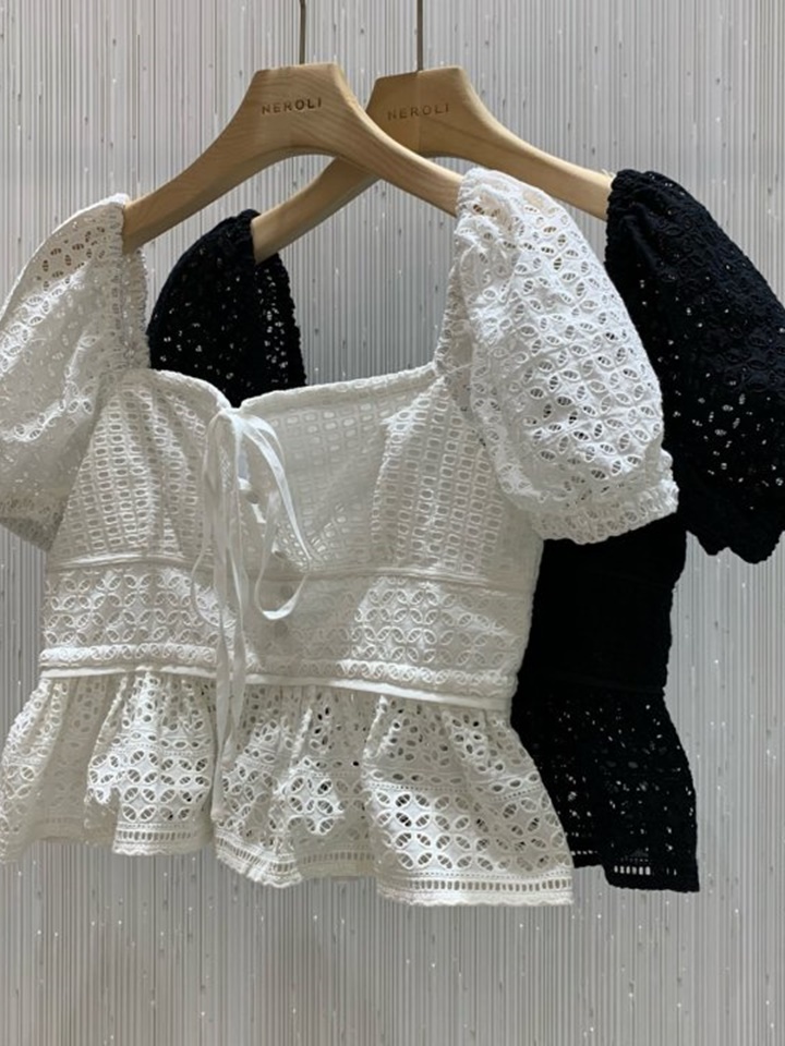 M Punching Square Blouse