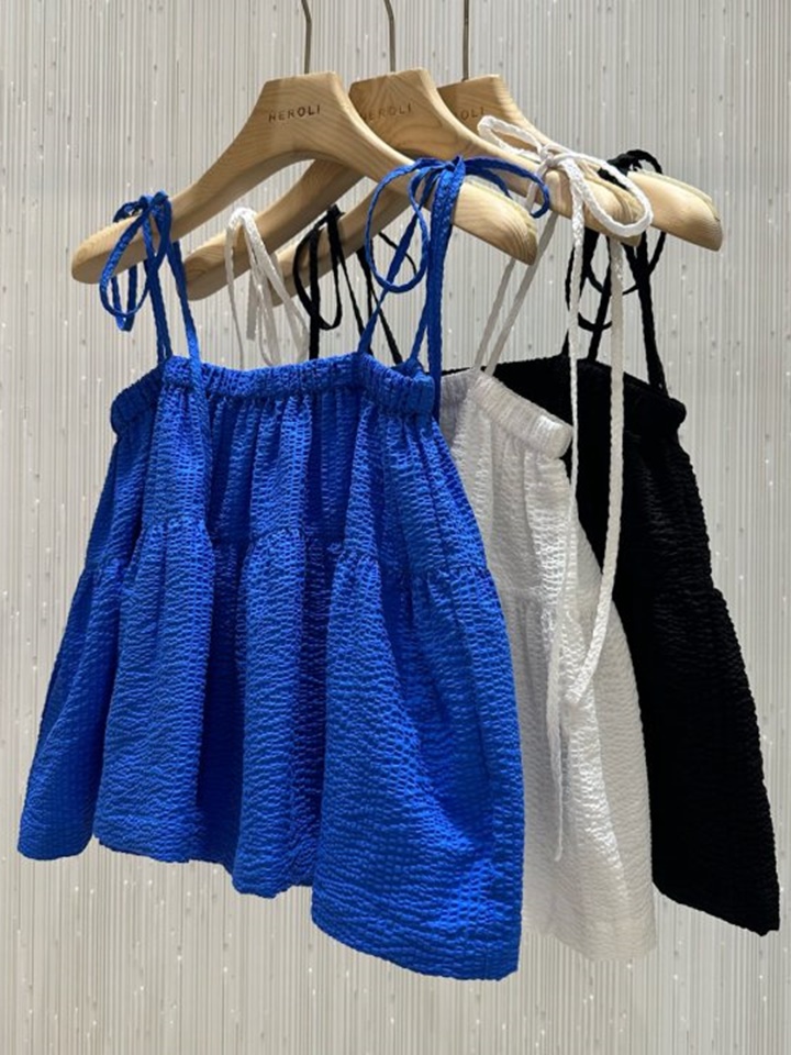 Niel Sleeveless Blouse