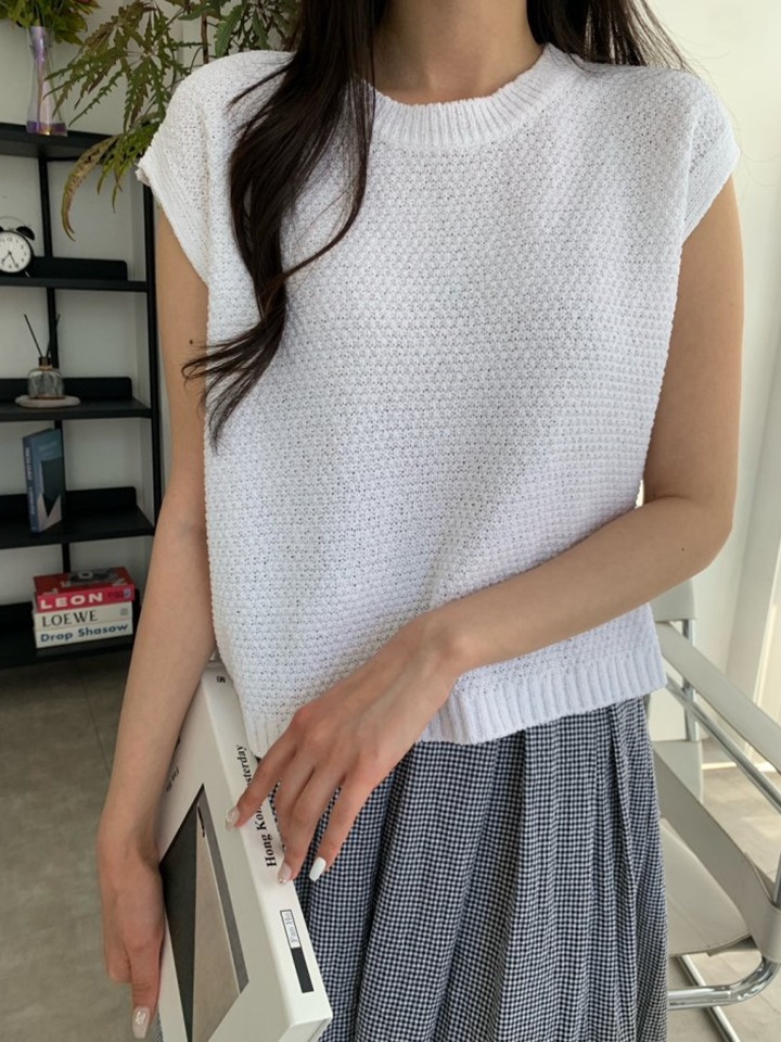More Knit Sleeveless Tee