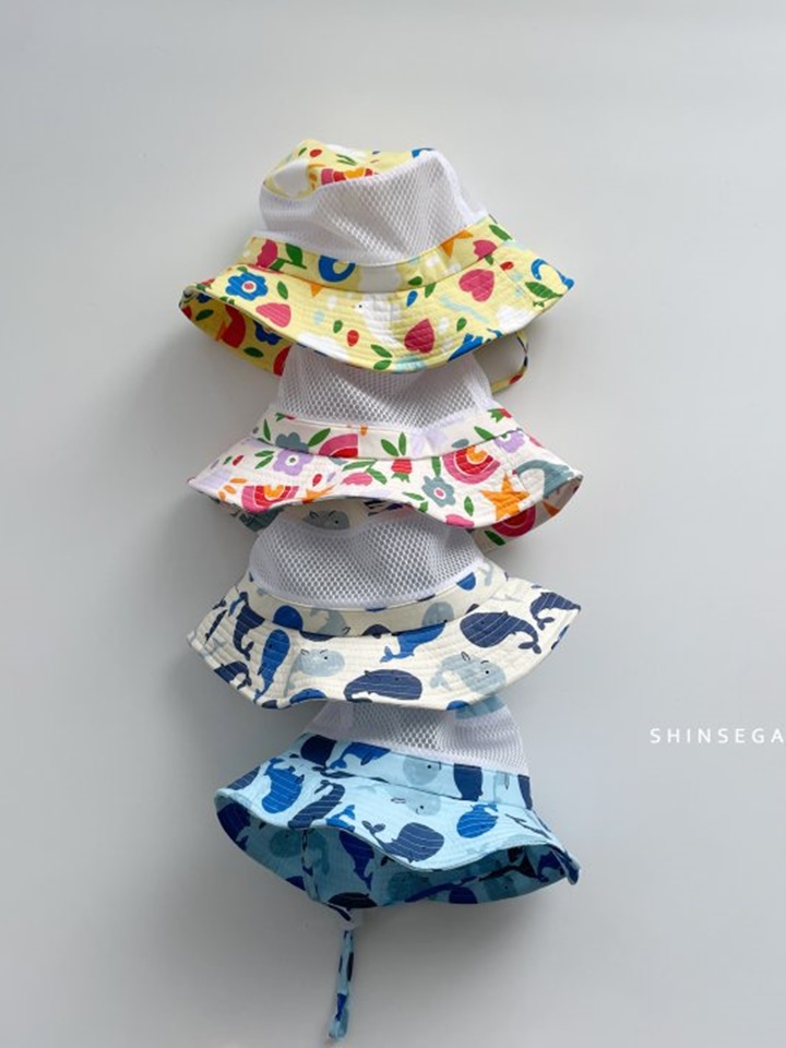 Flower Whale Mesh Bucket Hat