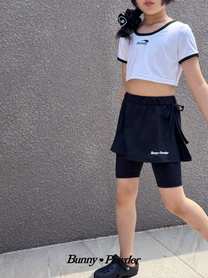 New Jeans Rash Guard