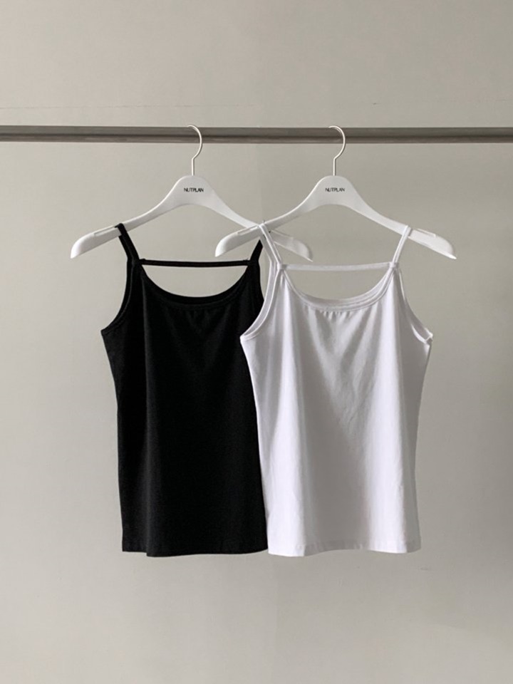 Queen Sleeveless Tee