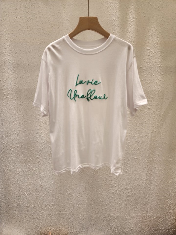 Lavie Embroidery Tee