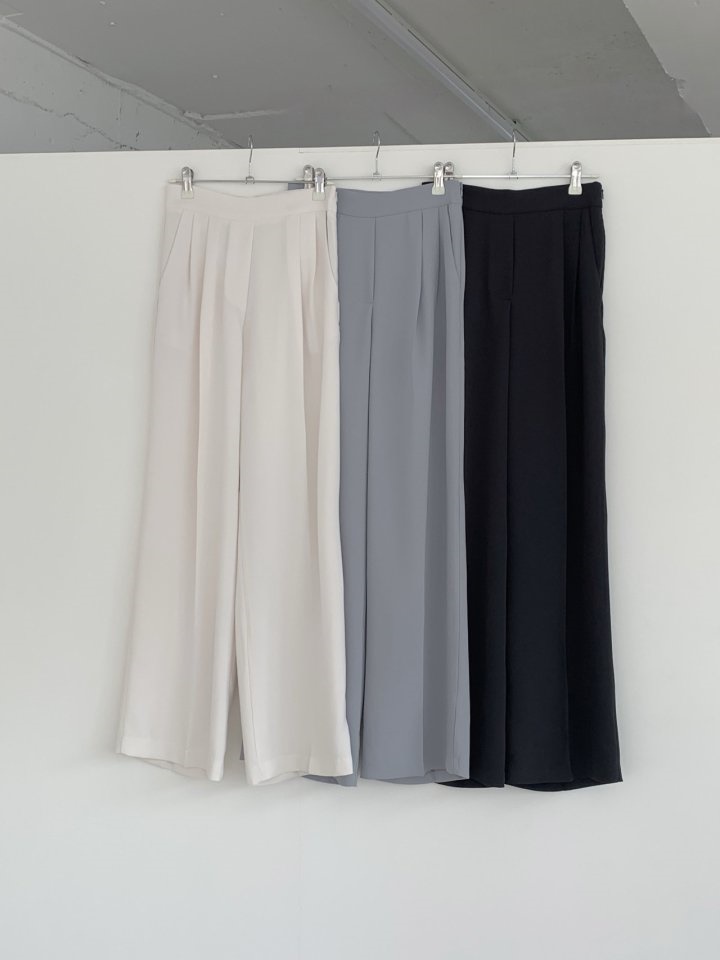 Mos Slacks