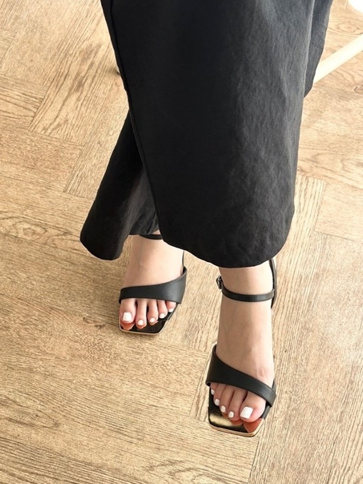 MI 7-250 Slipper & Sandals