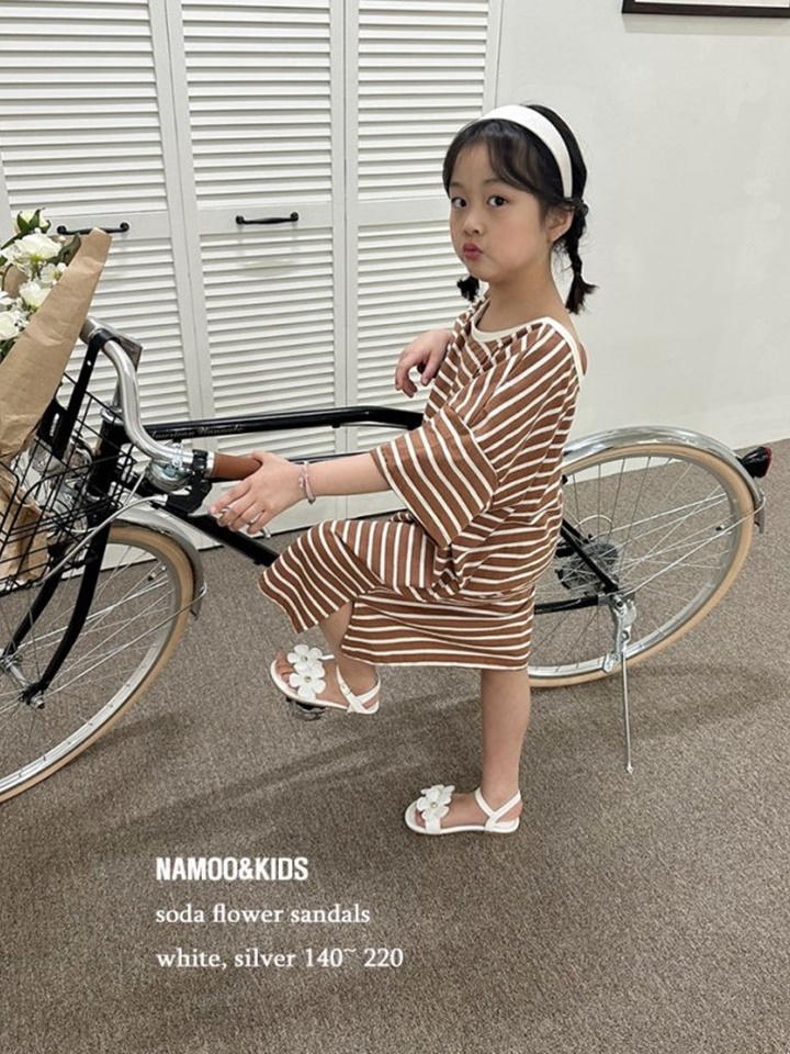 Soda Flower Sandals N-115