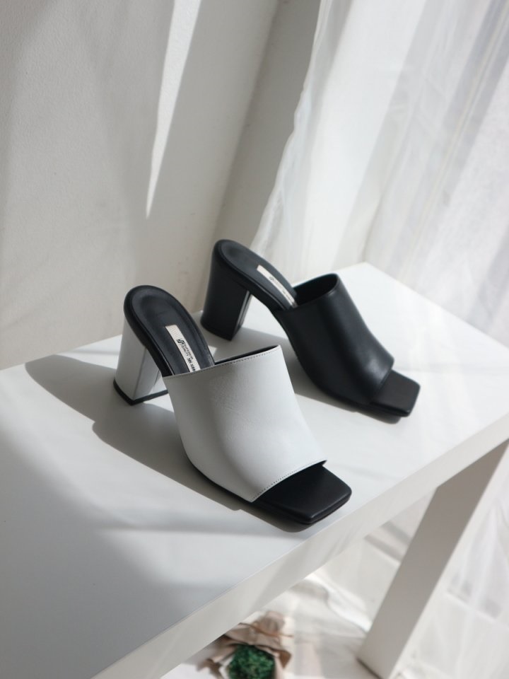 SS 23 Slipper & Sandals