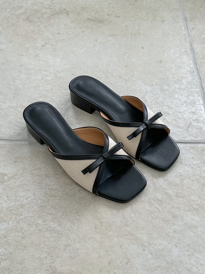 HB 4007 Slipper & Sandals