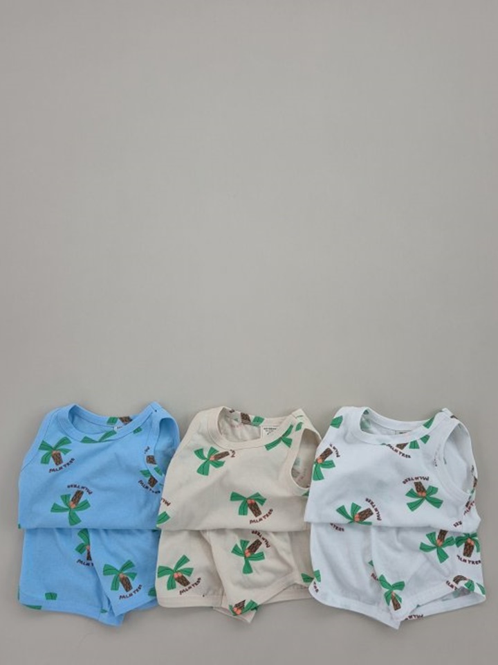 Palm Sleeveless Top Bottom Set