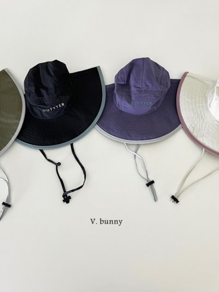 Outer Bucket Hat