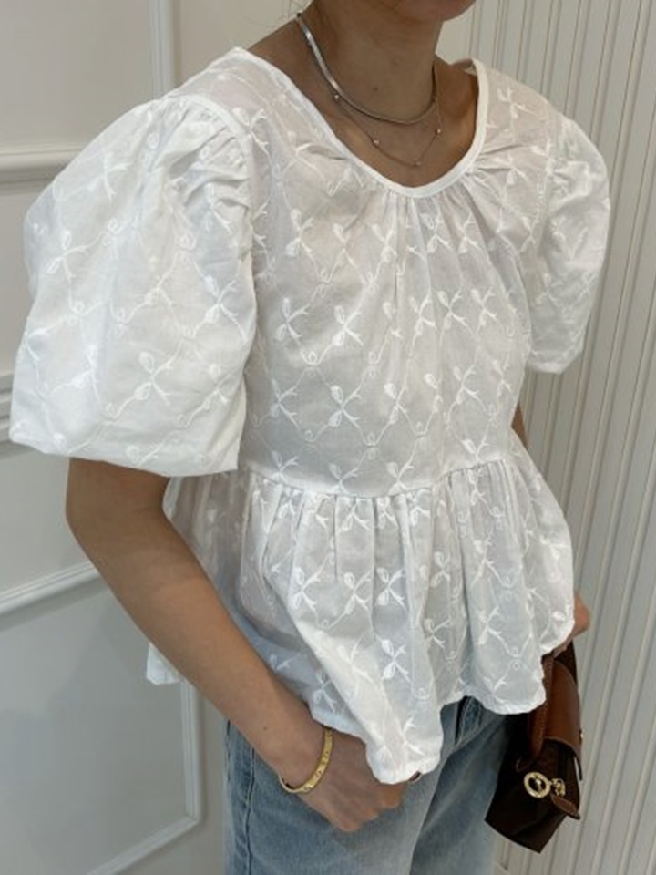 Back String Blouse