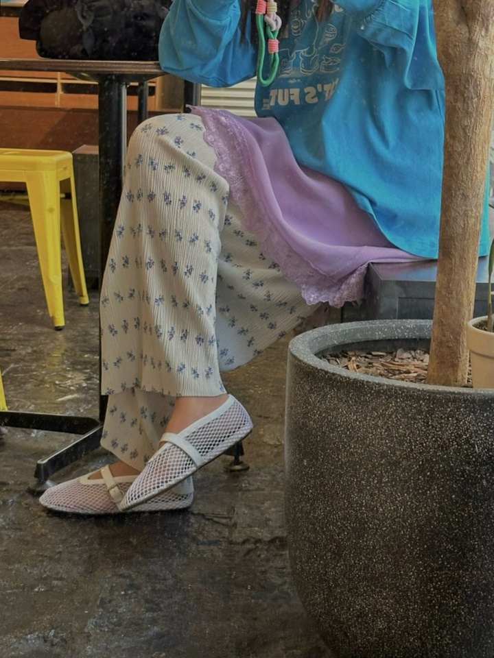 Flower Pleats Pants