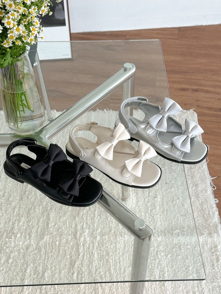8317 Slipper & Sandals