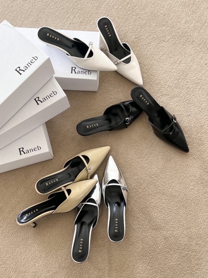 326 Slipper & Sandals