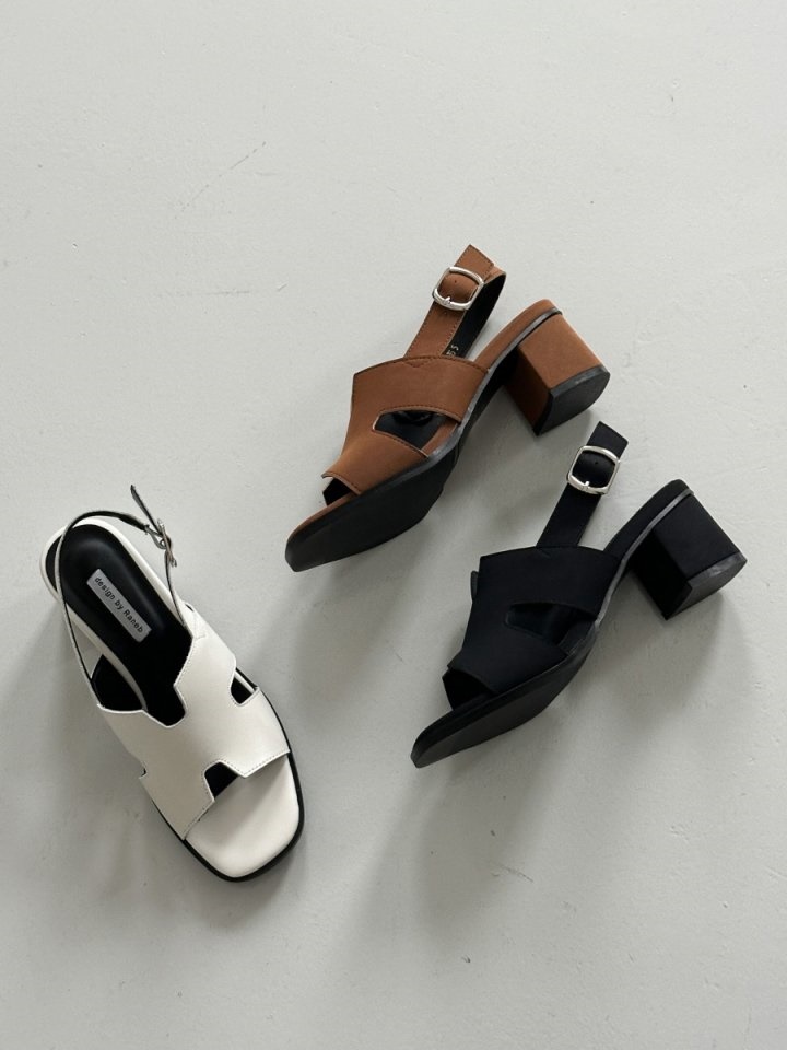 325 Slipper & Sandals