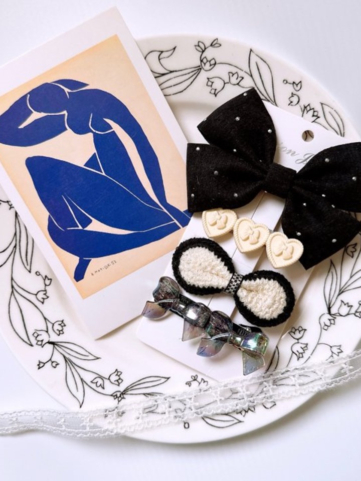 Little Black Hair Pin Set