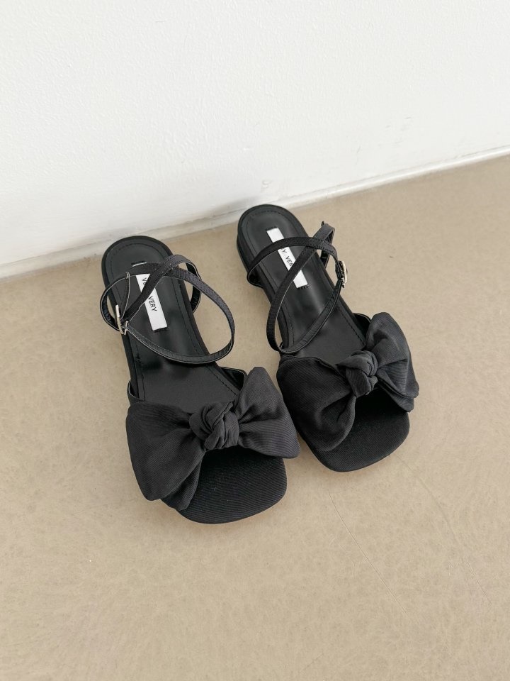 3116 Slipper & Sandals