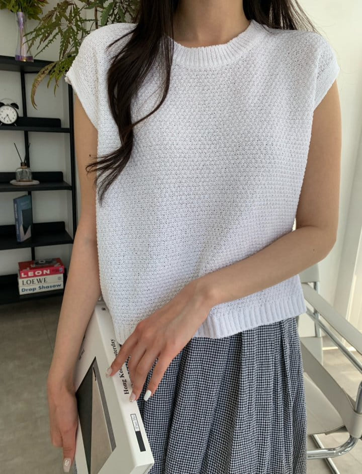 Allu - Korean Women Fashion - #womensfashion - More Knit Sleeveless Tee