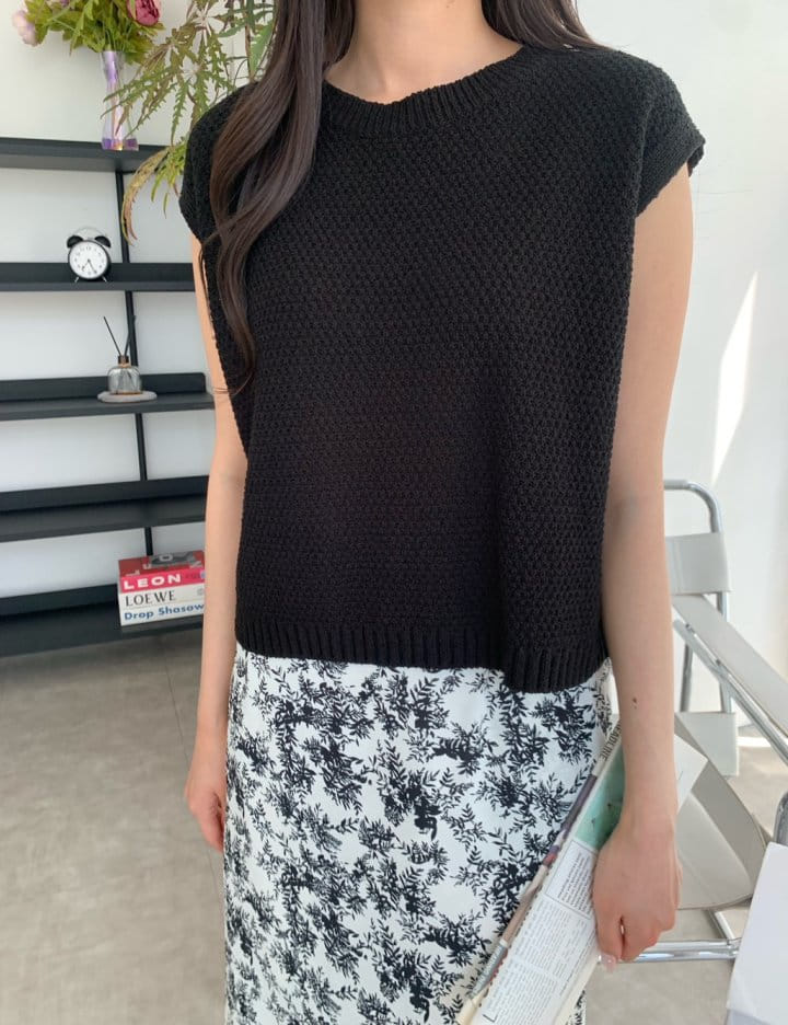 Allu - Korean Women Fashion - #womensfashion - More Knit Sleeveless Tee - 5