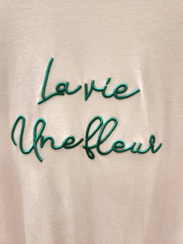 Another Plan - Korean Women Fashion - #womensfashion - Lavie Embroidery Tee - 3