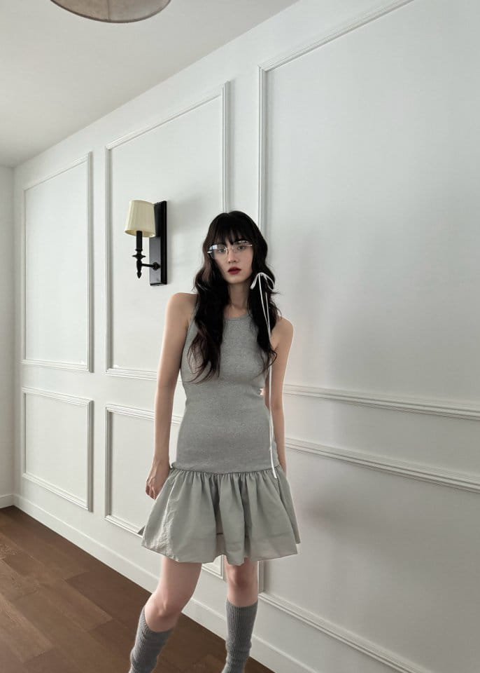 Auver_Fit - Korean Women Fashion - #momslook - Rib Balloon Mini Sleeveless Tee - 7