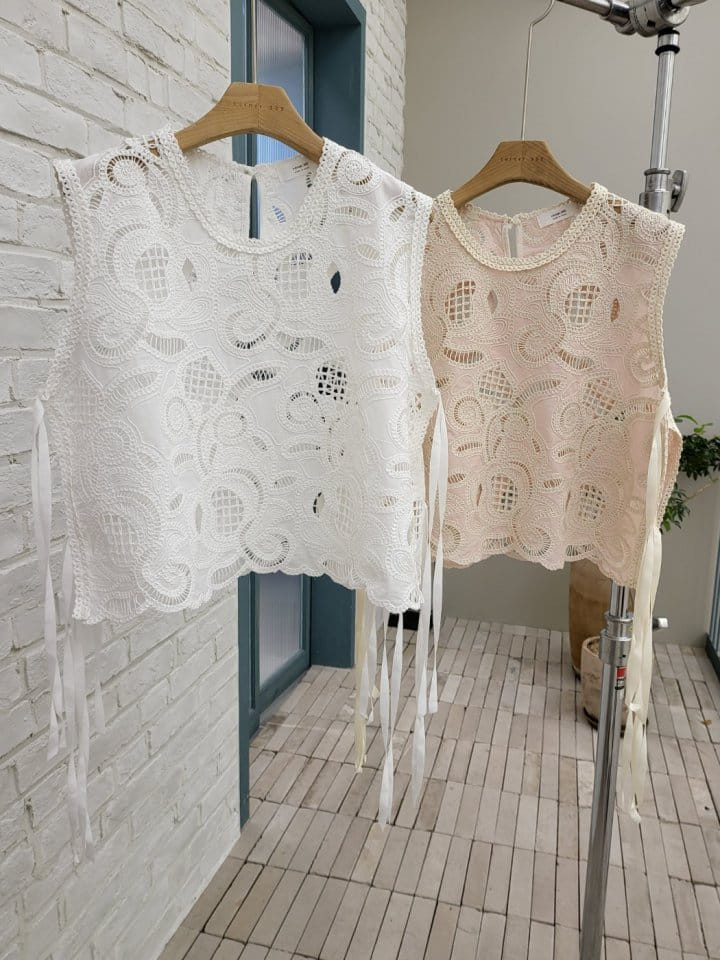 Corner0123 - Korean Women Fashion - #thelittlethings - Cape Sleeveless Tee - 5