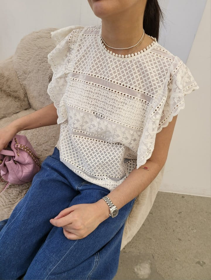 Corner0123 - Korean Women Fashion - #vintagekidsstyle - Maple Blouse - 3