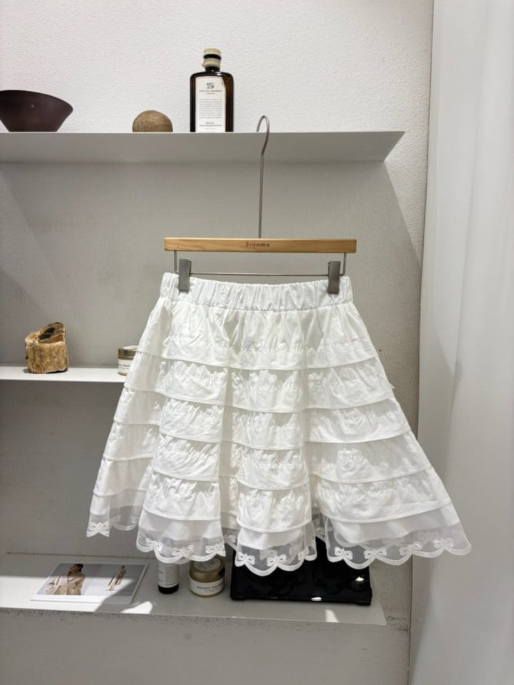 Cornerbloom - Korean Women Fashion - #momslook - Kan Kan Skirt - 11
