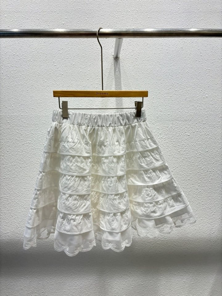 Cornerbloom - Korean Women Fashion - #womensfashion - Kan Kan Skirt - 2