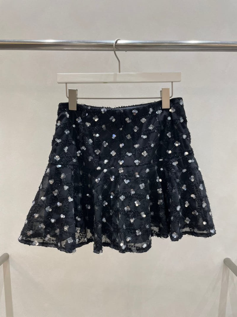 Feffer - Korean Women Fashion - #momslook - Bling Half Pants - 8