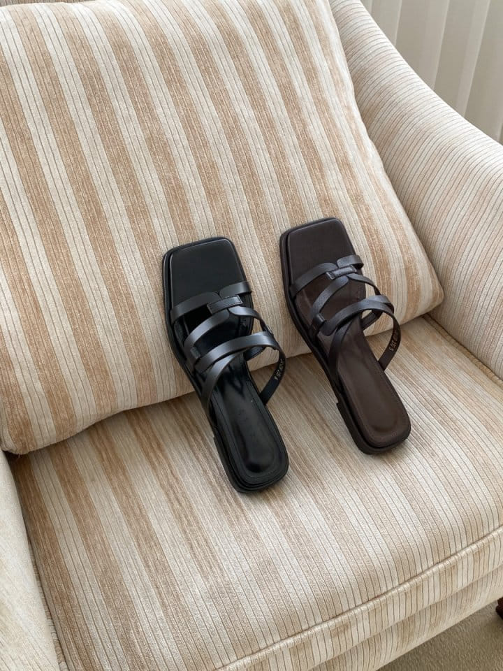 Golden Shoe - Korean Women Fashion - #momslook - 339 Slipper & Sandals - 3