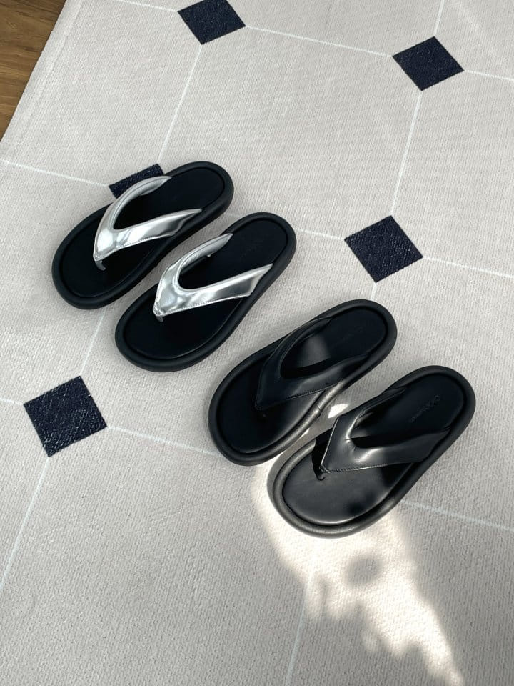 Golden Shoe - Korean Women Fashion - #momslook - 3032 Slipper & Sandals