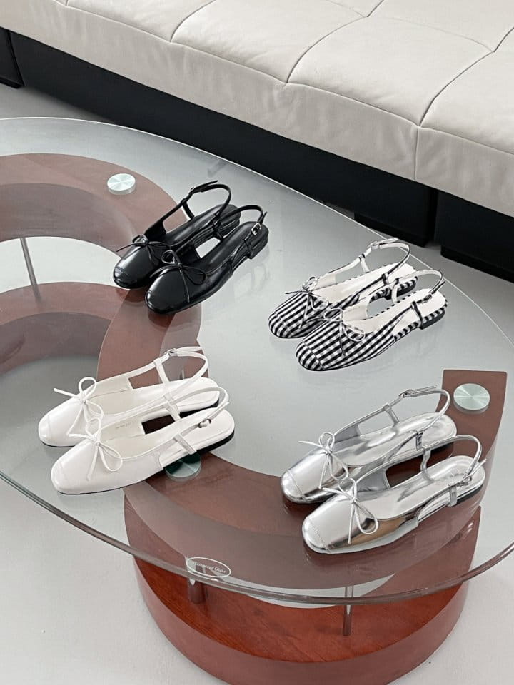 Golden Shoe - Korean Women Fashion - #momslook -  320  Slipper & Sandals