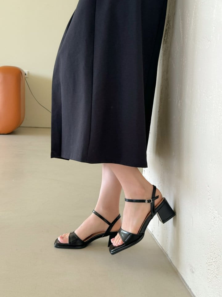 Golden Shoe - Korean Women Fashion - #momslook - 8316 Slipper & Sandals - 9