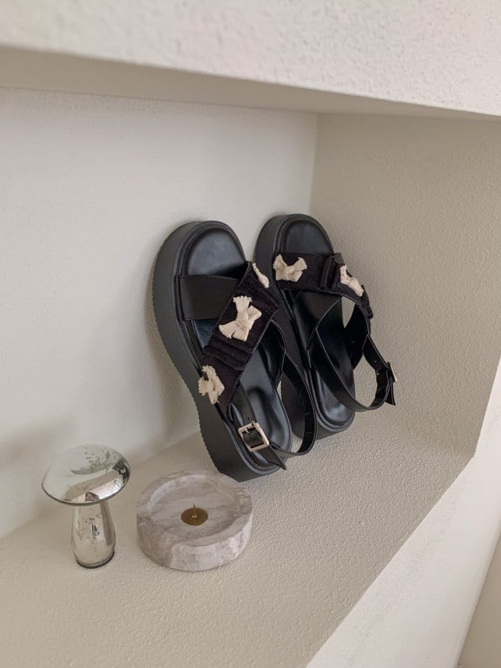 Golden Shoe - Korean Women Fashion - #momslook - 001 Slipper & Sandals - 6