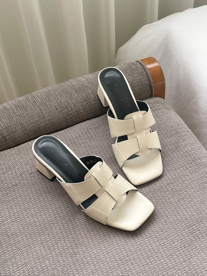 Golden Shoe - Korean Women Fashion - #thelittlethings -  334 Slipper & Sandals - 4