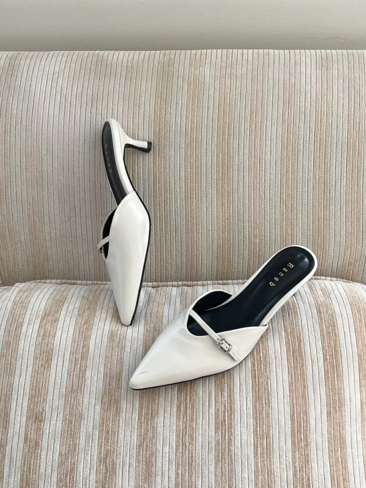 Golden Shoe - Korean Women Fashion - #womensfashion - 326 Slipper & Sandals - 4