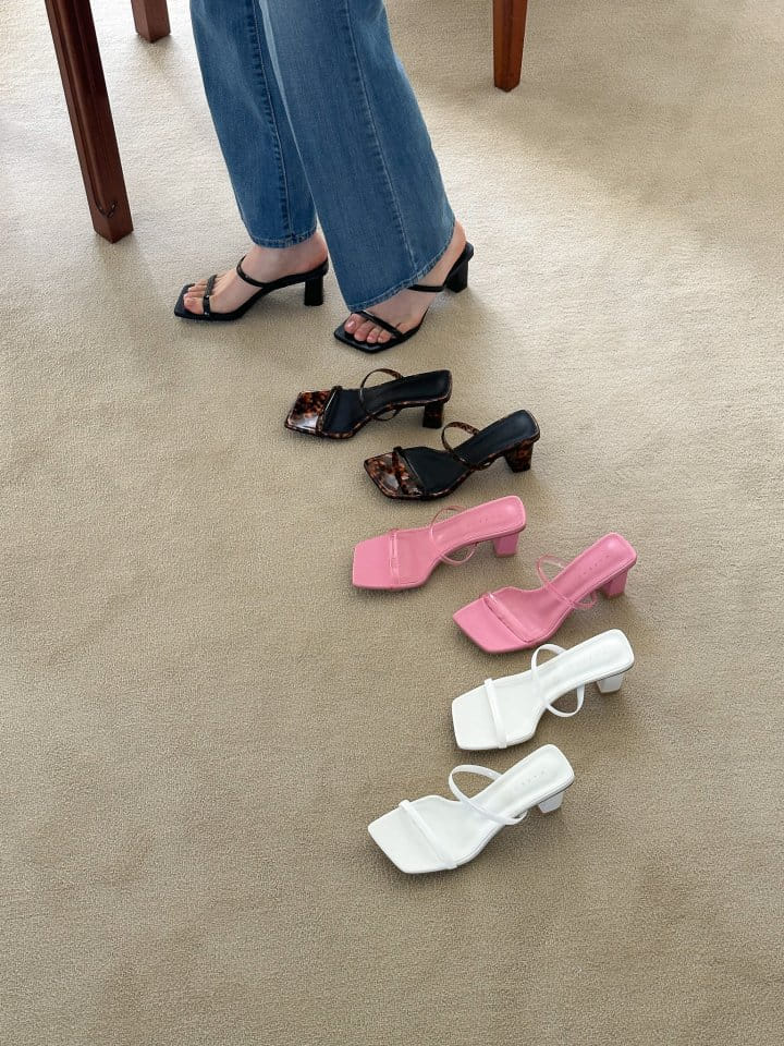 Golden Shoe - Korean Women Fashion - #momslook - 2144 Slipper & Sandals