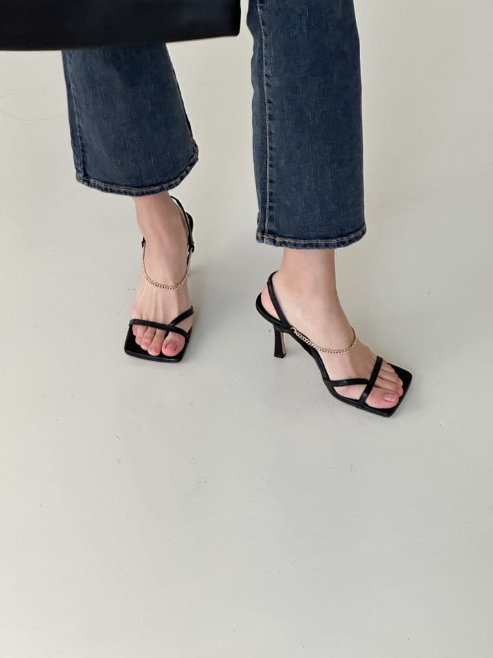 Golden Shoe - Korean Women Fashion - #pursuepretty - 2143 Slipper & Sandals - 2