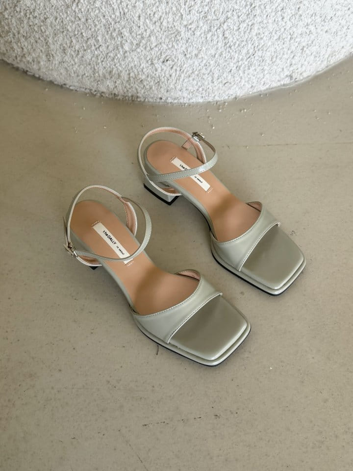 Golden Shoe - Korean Women Fashion - #pursuepretty - 8316 Slipper & Sandals - 4